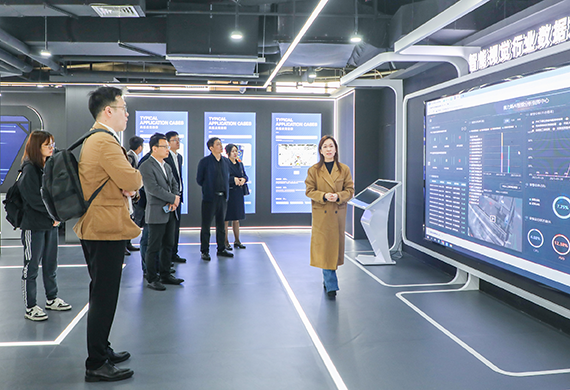 2023中国产业转移发展对接活动 | 电子信息制造业专题活动嘉宾莅临摇橹船科技